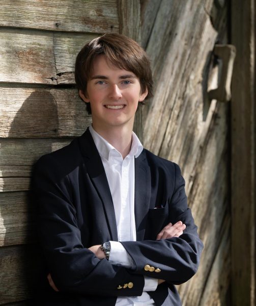 Senior Spotlight: Nicolas Du Pont